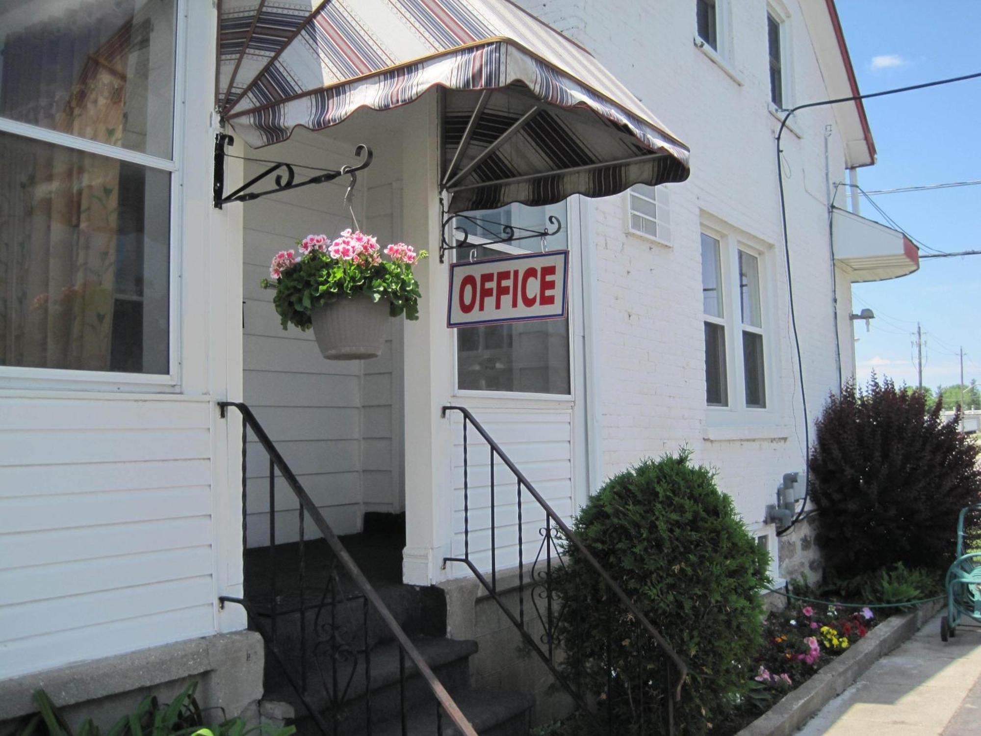 Rosecourt Motel Stratford Exterior foto